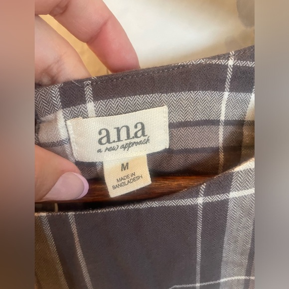 a.n.a Women’s Plaid Baby Doll Blouse Long Sleeves Size M Brown Beige. New w tag - Picture 3 of 8